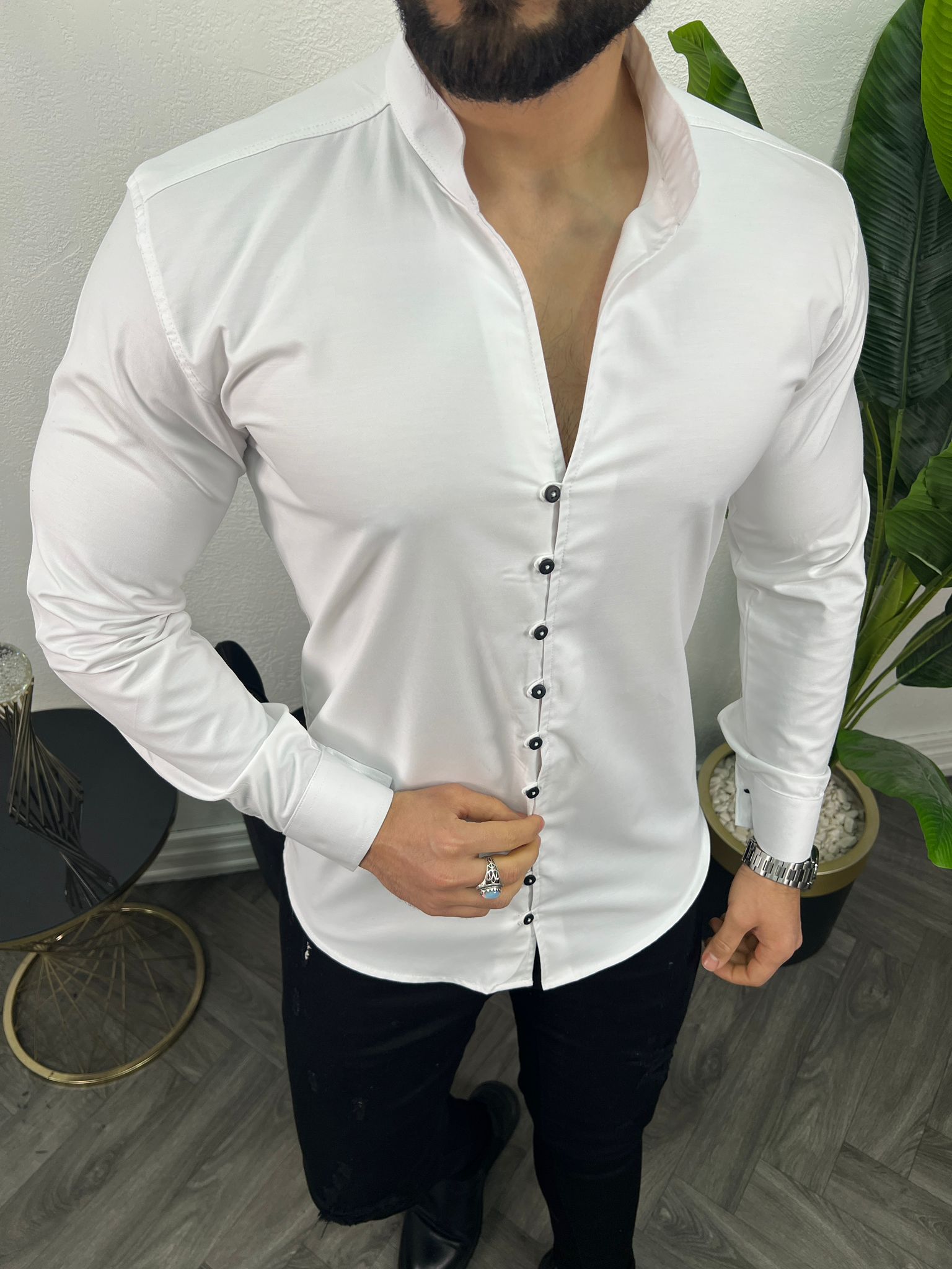 Hakim Yaka Slim Fit Beyaz Erkek Gömlek – Modern ve Şık Tasarım - Görsel 2
