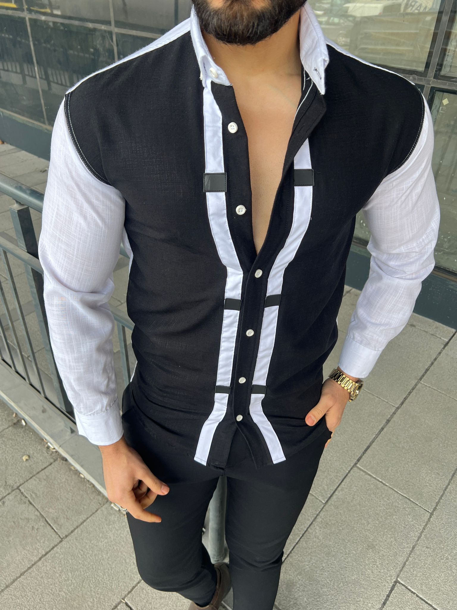 Kontrast Detaylı Slim Fit Siyah Beyaz Erkek Gömlek – Premium Tasarım - Görsel 2